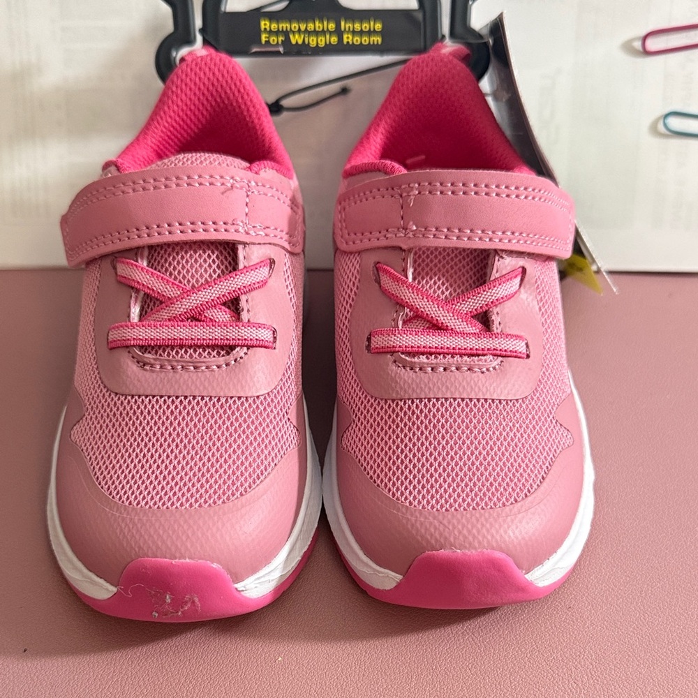 Athletic Works Toddler Girl Mesh Jogger Sneakers, Size 6, NWT